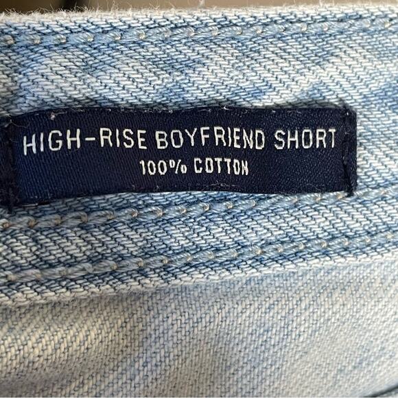 HOLLISTER | button fly high rise cuffed distressed boyfriend shorts | WOMEN'S 26 - Picture 4 of 5